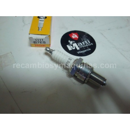 Bujia NGK B7ES scooter moto maquina