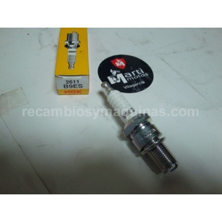 Bujia NGK B9ES scooter moto maquina